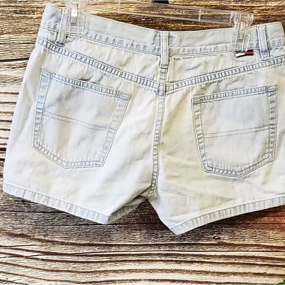 Tommy hilfiger light jean short Shorts Size 9 - Picture 4 of 6